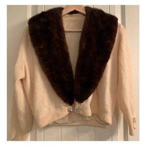 Vintage Cream cashmere sweater with detachable fur collar.